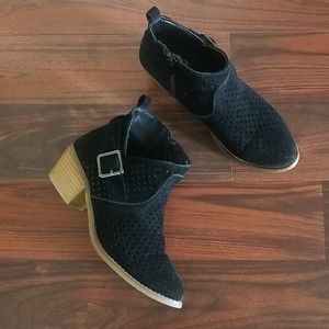 JG Black Booties